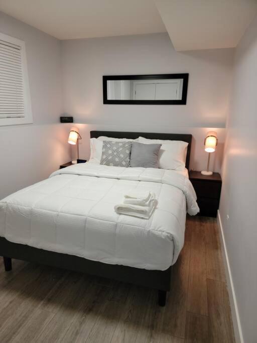 Exquisite Guest Suite In Σασκάτουν Εξωτερικό φωτογραφία